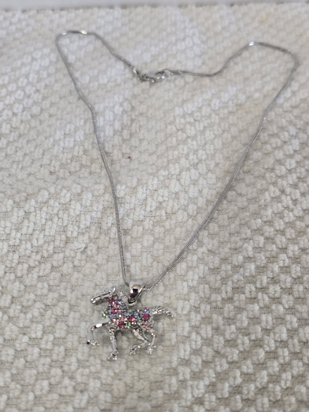 Costume Jewelery Horse Pendant Necklace